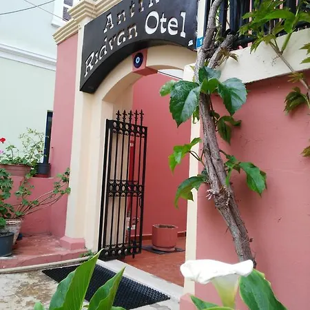 Pensjonat Antik Ridvan Çeşme